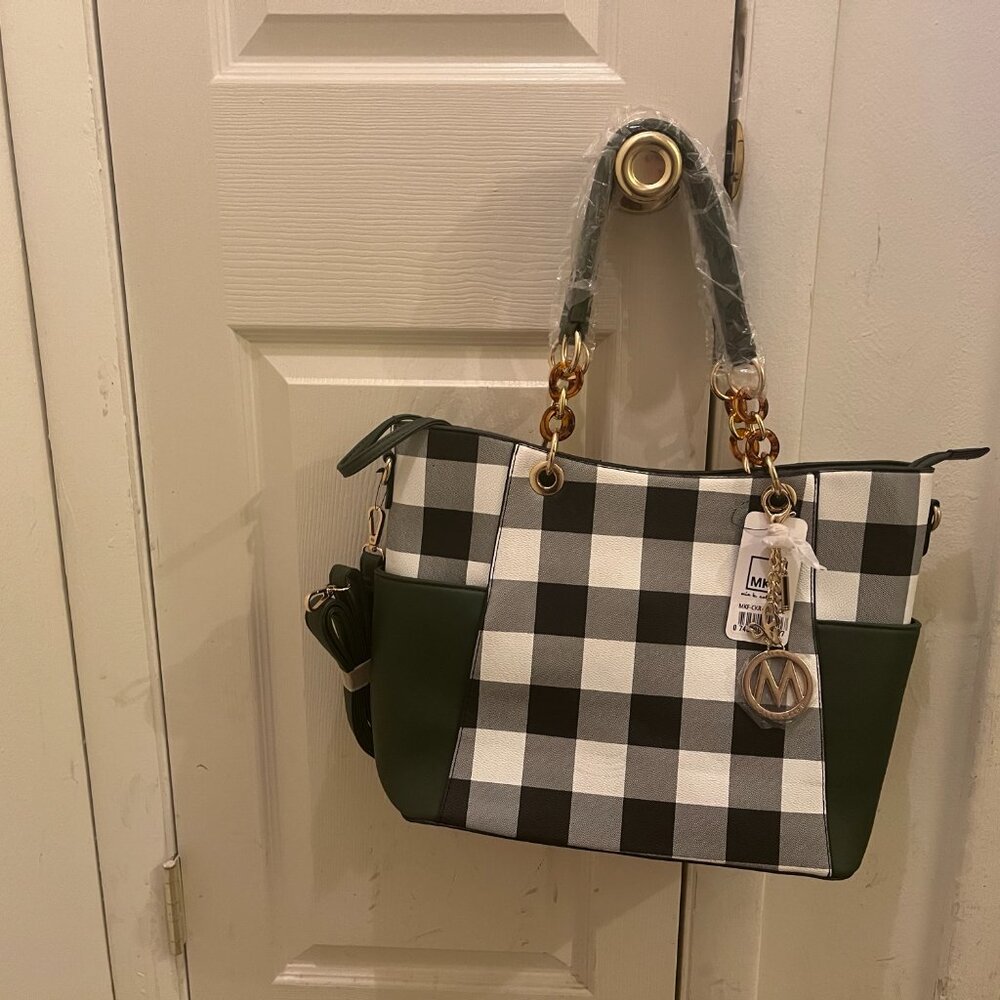 Purse - Picture 2 of 4